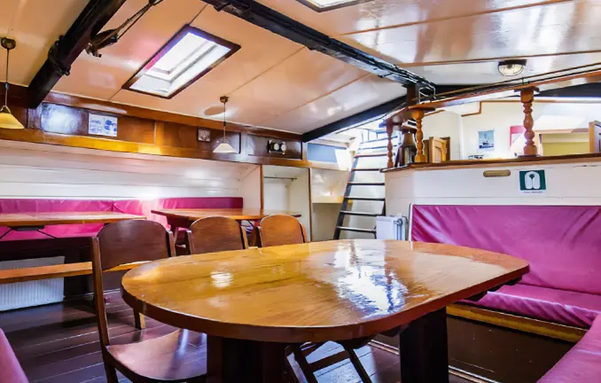 Salon und Niedergang 'Black Betty' Plattbodenschiff 'Black Betty'