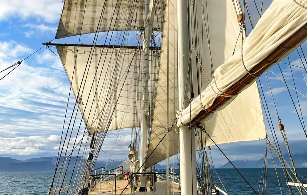 Segelschiff 'Antigua' unter Segeln